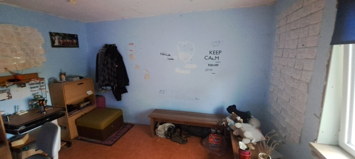 Zweifamilienhaus mit viel Nebengelaß und großem Grundstück...