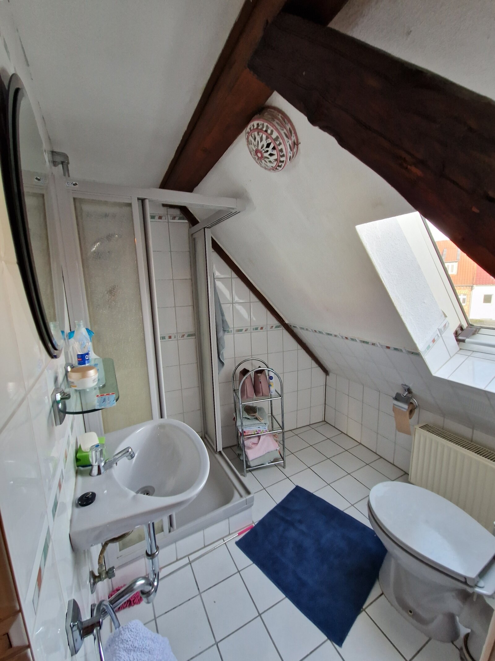 Einfamilienhaus mit Einliegerwohnung und Carport in Oschersleben.