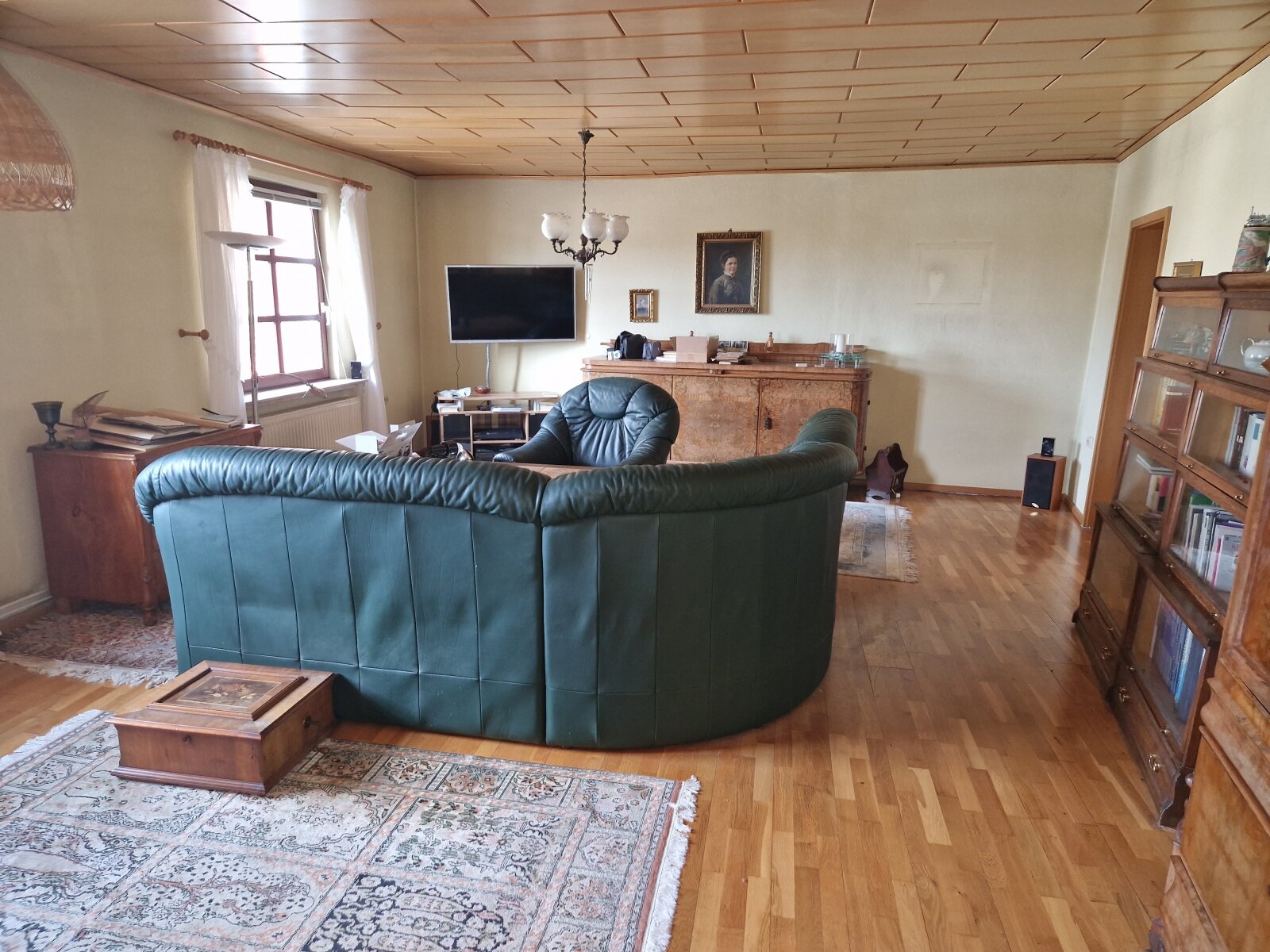 Einfamilienhaus mit Einliegerwohnung und Carport in Oschersleben.