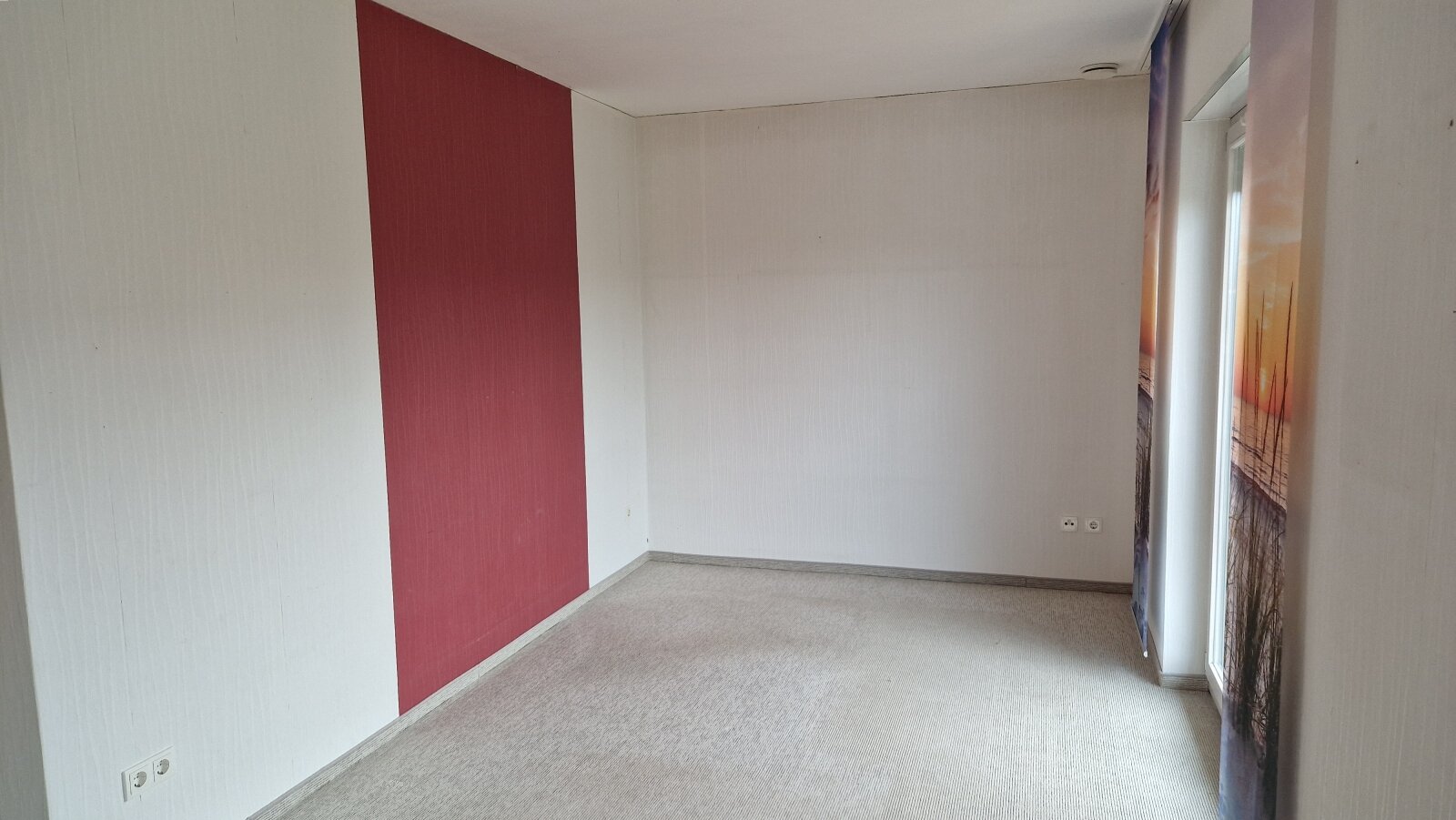 Einfamilienhaus mit Einliegerwohnung,Wintergarten und Garage für vier Autos in ruhiger Lage