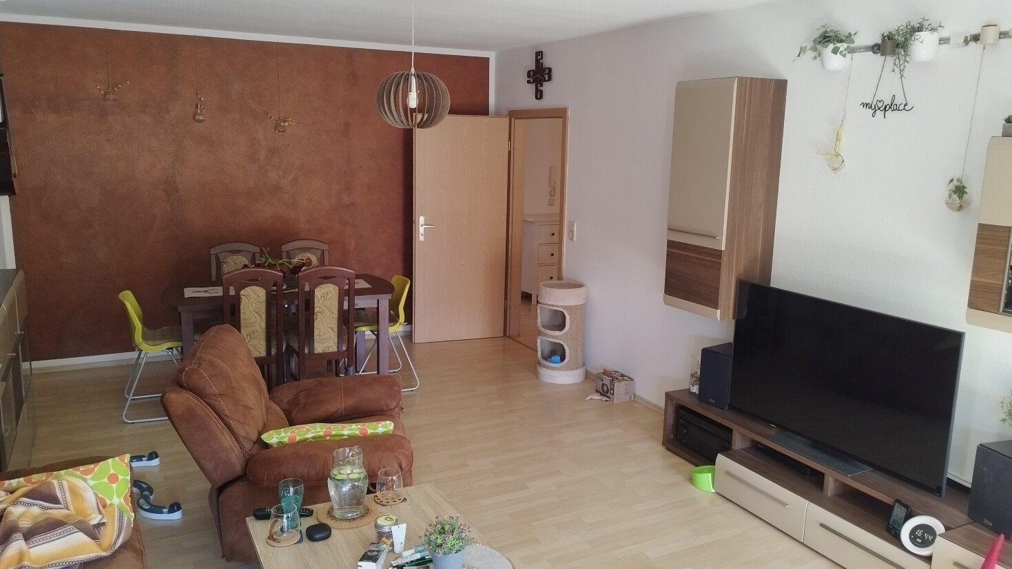 ...geräumige 4-Raum Dachgeschoss Wohnung mit Balkon und Stellplatz in der ehemaligen Senffabrik