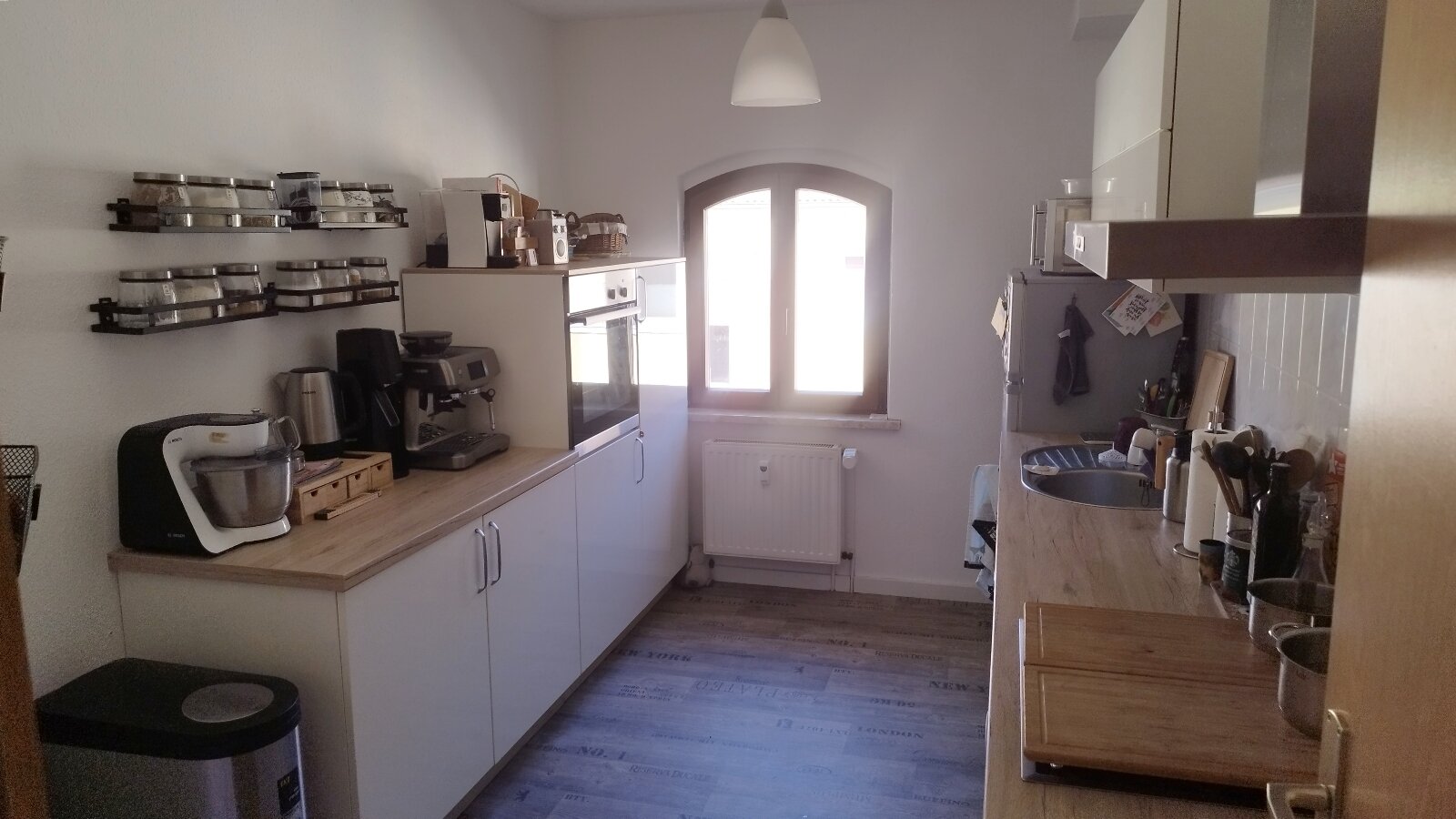 ...geräumige 4-Raum Dachgeschoss Wohnung mit Balkon und Stellplatz in der ehemaligen Senffabrik
