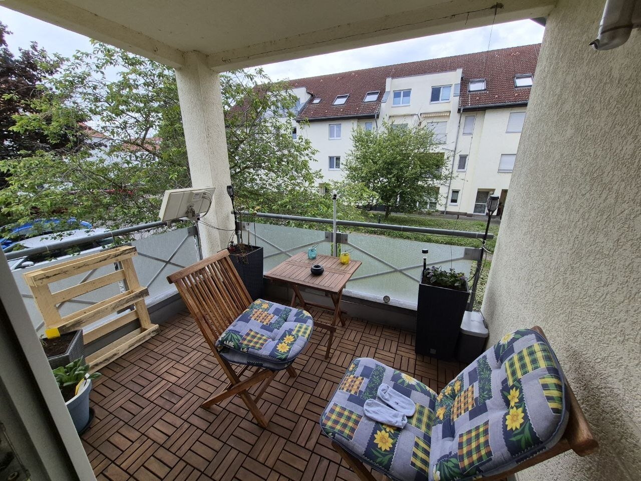 Balkon mit Blick in den Innenhof