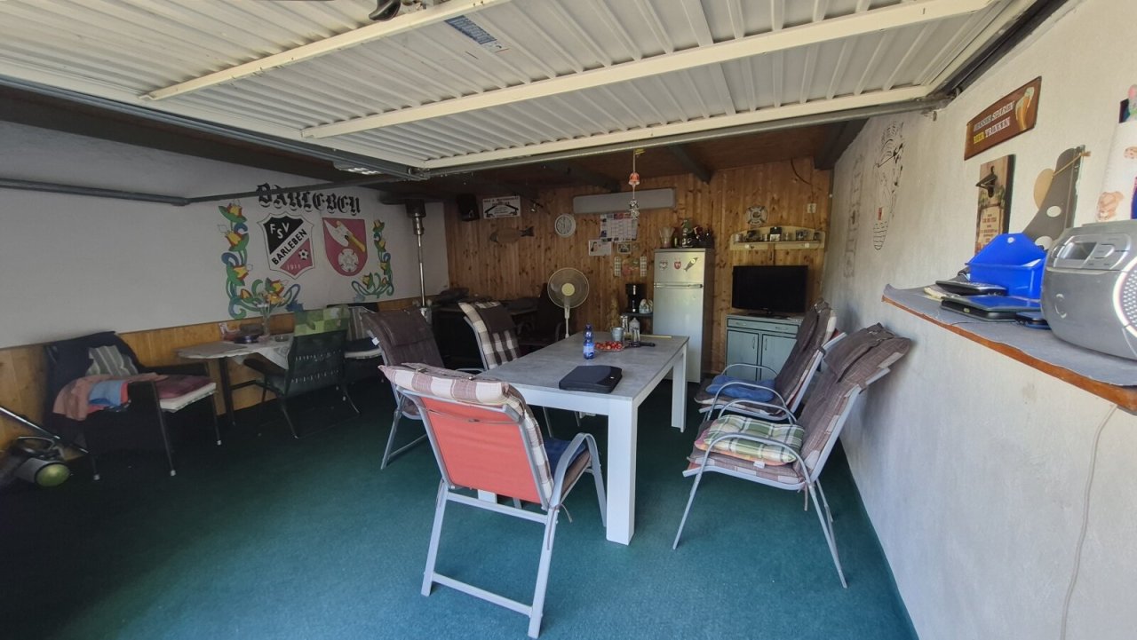 Garage Garage
